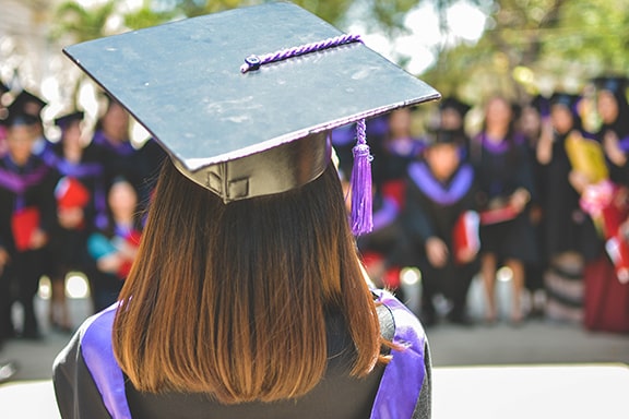 woman with a graduation hat